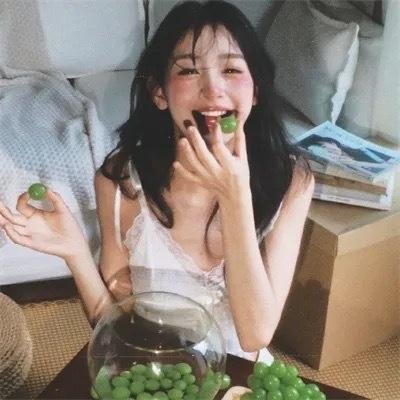 果儿满山红海报